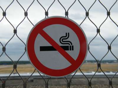 Также соответствующим законопроектом вводится наказание за несоблюдение ограничений в сфере торговли электронными сигаретами