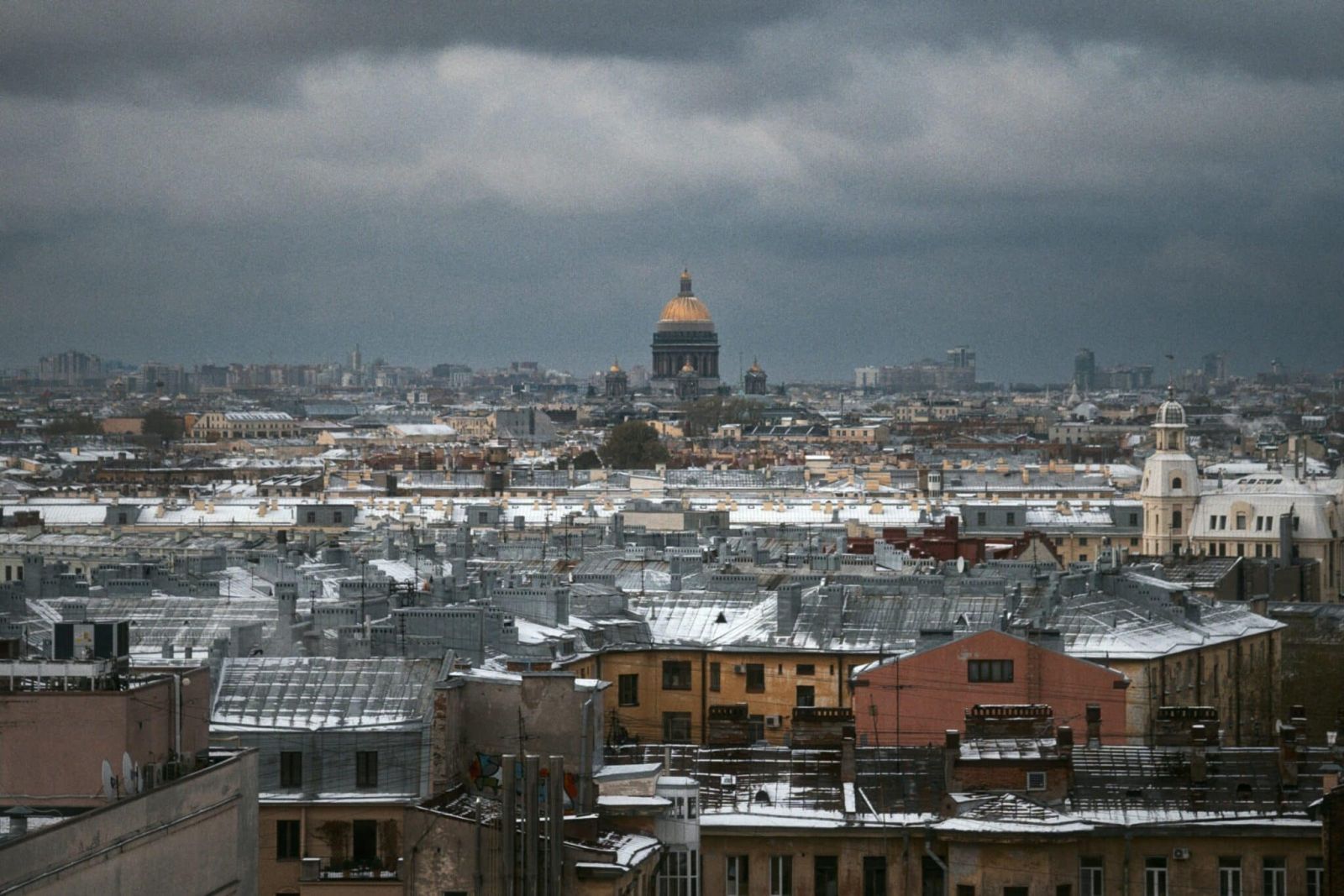 Санкт-Петербург. Фото: Ivan Zhuldybin, unsplash.com.