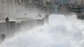 Уже в ближайшие часы синоптики прогнозируют усиление урагана &quot;Айк&quot;. Фото: РИА Новости