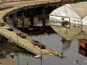 Последствия урагана &quot;Катрина&quot; в Новом Орлеане. Фото из архива ©AFP