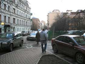 В Москве синоптики зарегистрировали рекордно низкое атмосферное давление. Фото NEWSru.com