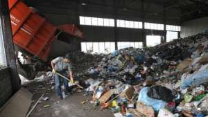 Сортировка отходов. Фото: РИА Новости