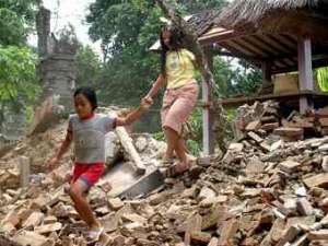 Бали после землетрясения в 2004 году. Фото из архива ©AFP