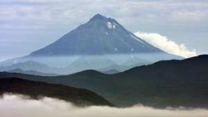 Вулкан Шивелуч на Камчатке выбрасывает пепел на высоту до 4,5 км. Фото: РИА Новости