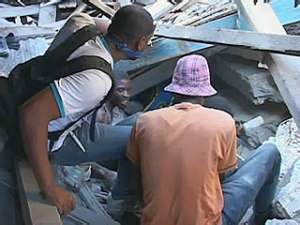 ООН трудоустроила более 32 тысяч жителей Гаити, задействовав их на уборке мусора и разборе завалов после землетрясения. Фото: http://newsru.com