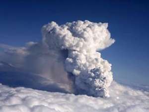 Облако вулканического пепла. Фото: http://reuters.com/
