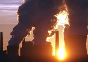 Промышленные выбросы в атмосферу. Фото: http://vesti.kz