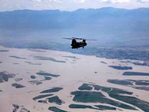 В результате сильнейшего за 80 лет наводнения в Пакистане пострадали 14 миллионов человек. Согласно данным ООН, 1600 человек погибли. Фото: http://www.defense.gov/
