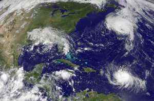 Ураган &quot;Эрл&quot;. Фото: http://www.segodnya.ua