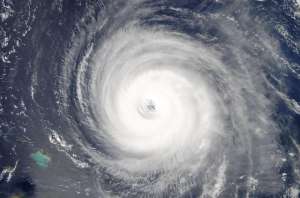 Тропический ураган. Фото: http://www.gradremstroy.ru