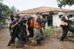 Наводнение в Индонезии. Фото: http://www.newsland.ru