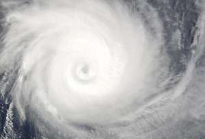 Тропический циклон. Фото: http://alldayplus.fanstudio.ru