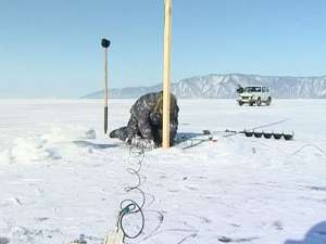 Каждую зиму ученые слушают Байкал. Фото: Вести.Ru