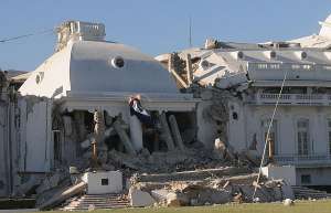 Последствия землетрясения 2010 года на Гаити. (Фото AP.)