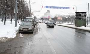 Этой зимой реагенты на дорогах Москвы оказались еще вреднее. Фото: http://www.autonews.ru