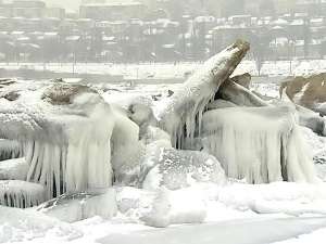 Каспийское море частично замерзло. Фото: Вести.Ru