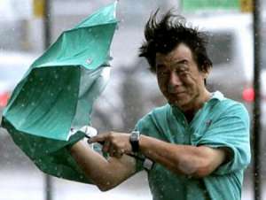 Тайфун в Японии. Фото: http://news2000.com.ua
