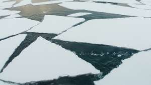 Лед на реках. Фото: http://newskaz.ru