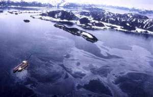 Разливы нефти в Арктике. Фото: http://www.oceanology.ru
