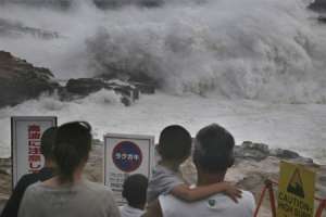 Тайфун в Японии. Фото: http://saldanhatours.com