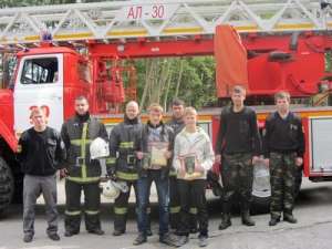Мурманских подростков наградили за помощь в тушении лесного пожара. Фото: lesvesti.ru