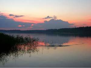 «Озера Круглое, Долгое, Нерское и их ближайшее окружение». Фото: http://www.mk.ru